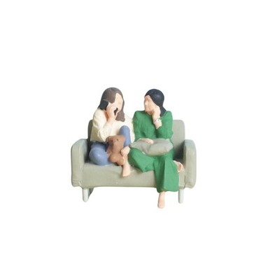 164 Scale Chatting On The Sofa 1 PC Miniature People Friends DIY Scene