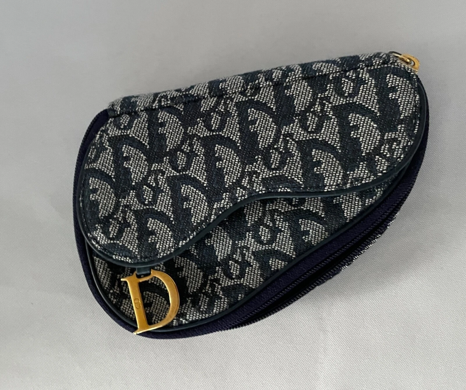 POCHETTE SELLE TROTTER CHRISTIAN DIOR   JAMAIS UTILISÉE   EXCELLENTE