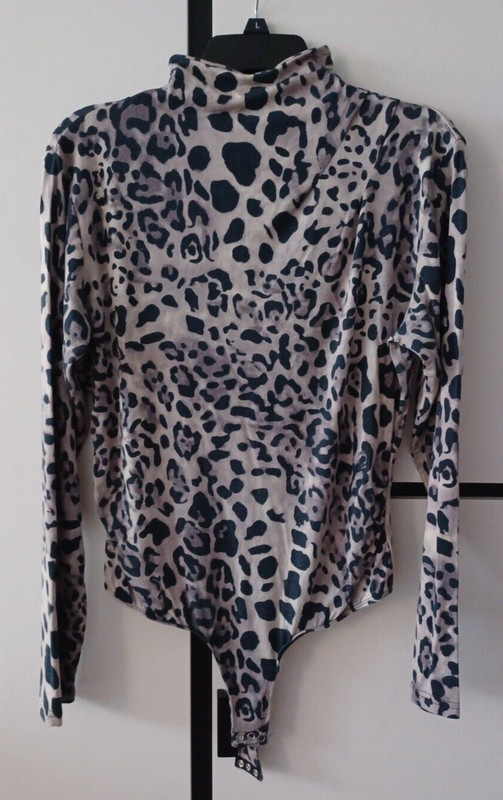 Mifaesia turtle neck leopard print long sleeve bodysuit, size XL
