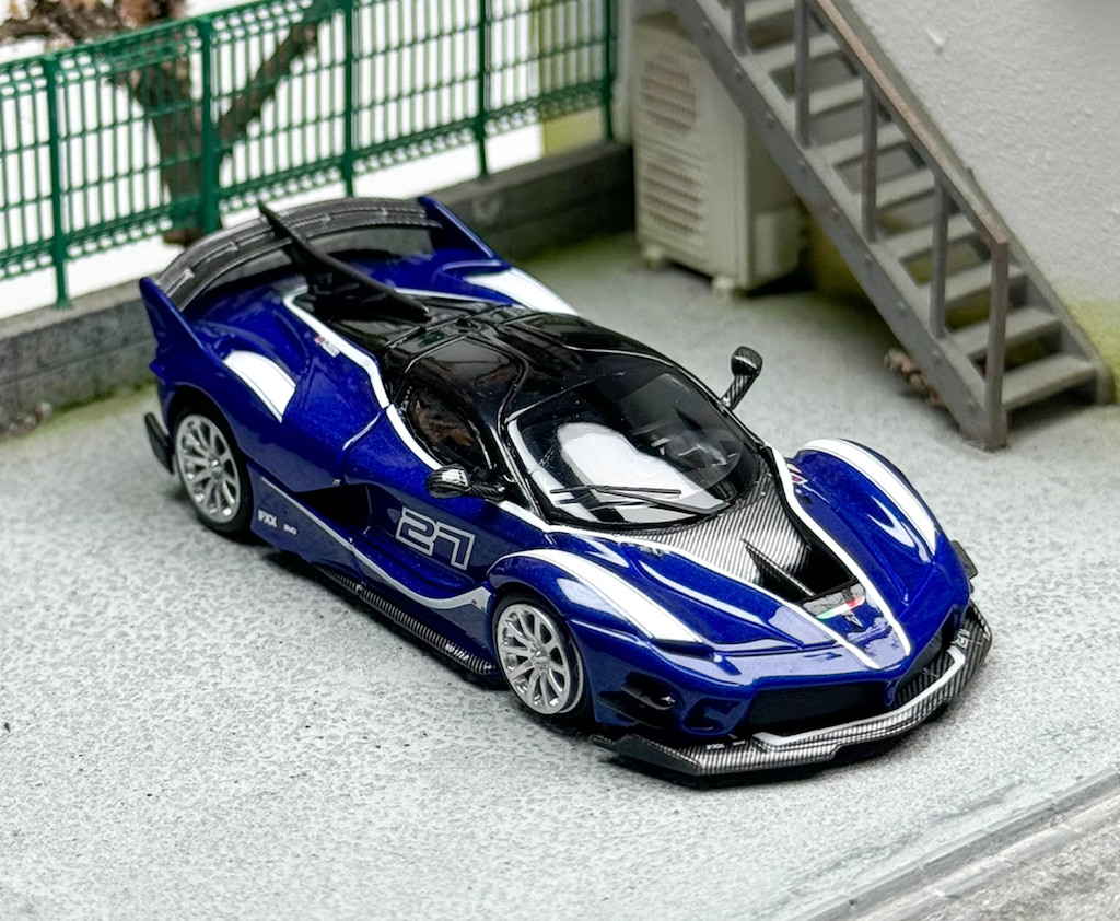 LT 1:64 Blue FXXK EVO Super Racing Sports #27 Model Diecast Metal Car