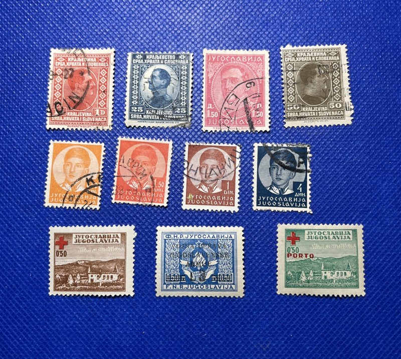 11 Yugoslavia Stamps Used - 1920- 1947