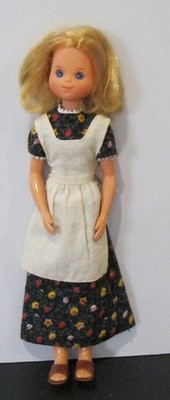 VINTAGE Mattel 1974 Sunshine Family Doll STEPHIE MOM MOTHER-DRESS APRON SHOES