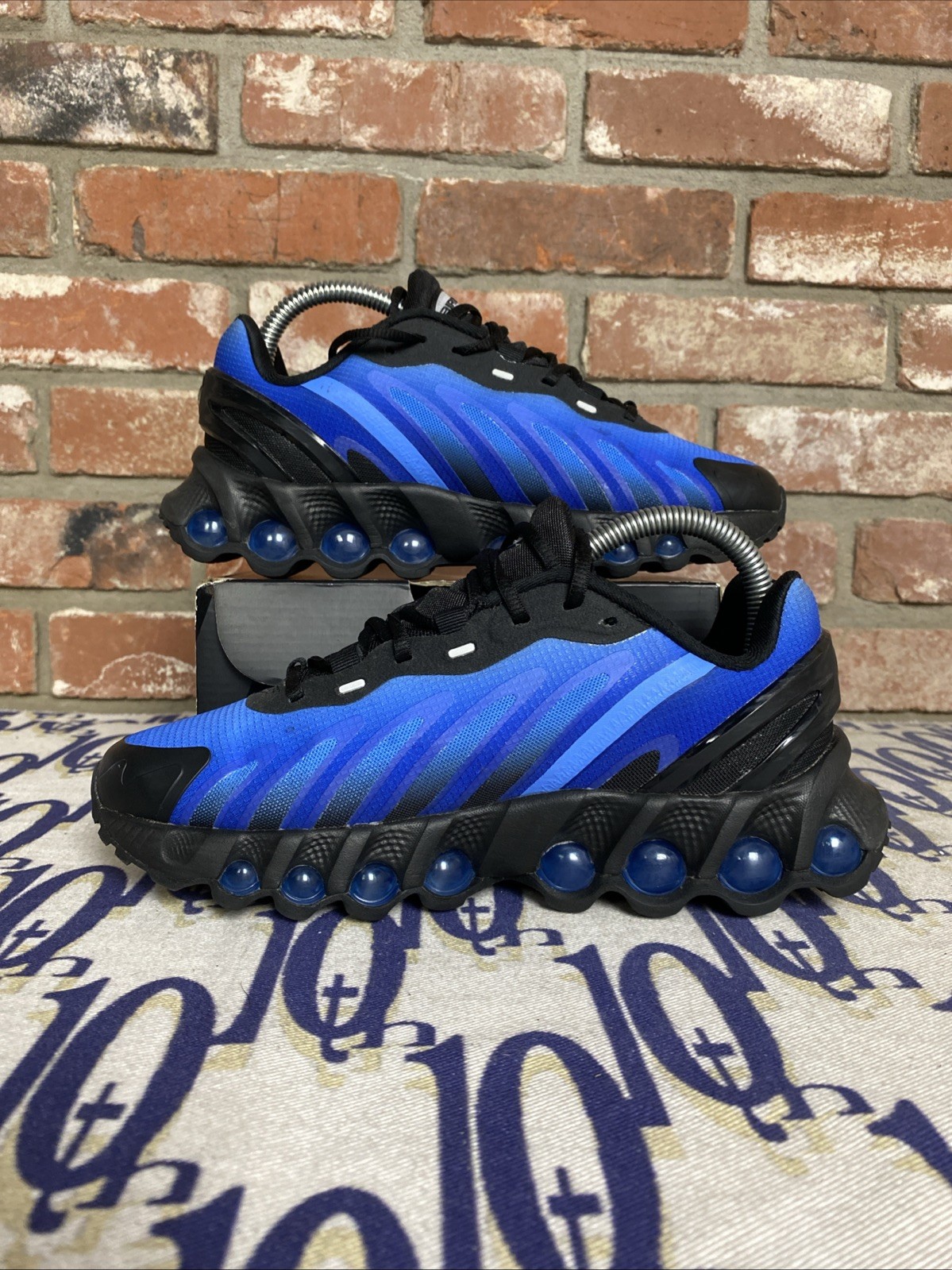 Size 4.5Y  - Nike Air Max DN8 Hyper Royal GS Preowned Original Box HF7310 003 image 2