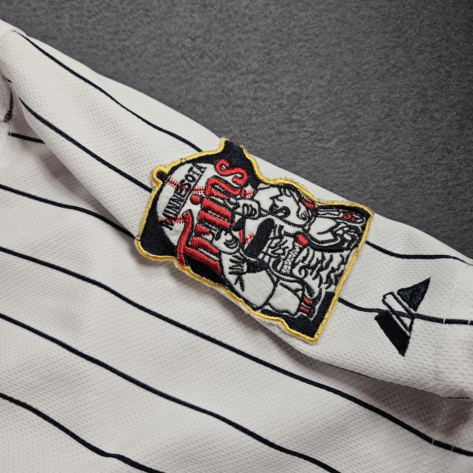 Minnesota Twins Jersey Mens 52 MLB Baseball Morneau 2010 Patch White Pinstripe - Image 4 of 4