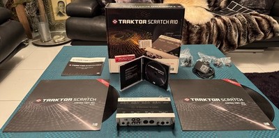 Native Instruments Traktor Audio 10 TOP! A10 + PSU + NEUE TIMECODE + Kabel + OVP