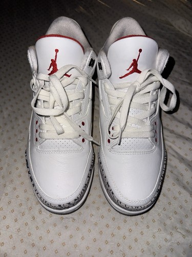 Air Jordan 3 Retro Size 9