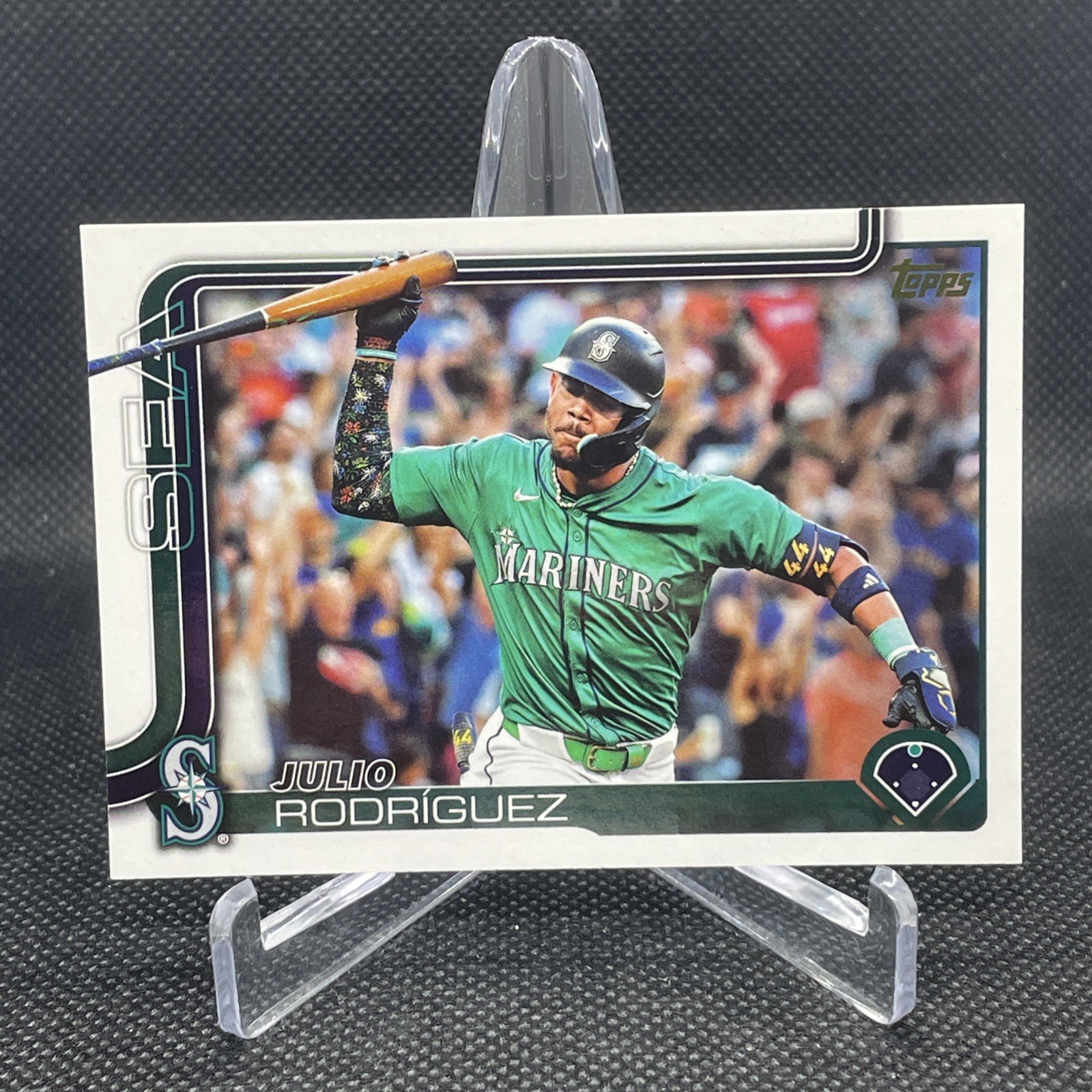 2025 Topps Series 1 Julio Rodriguez Golden Mirror Image Variation SSP # 266