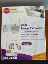 Netgear EX6150v2 AC1200 WiFi Range Extender