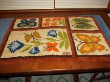 38 x 26 Vintage Floral with Butterflies Latch Hooked Rug Wall Hanging Clean!