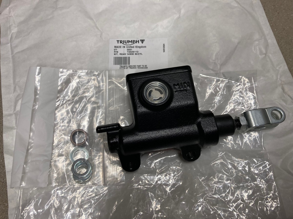 est 2本セット Triumph Rocket 3 Rear Brake Master Cylinder T2025112 | eBay