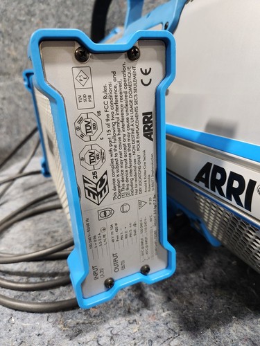 ARRI S60-C SkyPanel RGBW Color/White LED Soft Light Panel w/Power Low 605 Hours - Picture 14 of 17