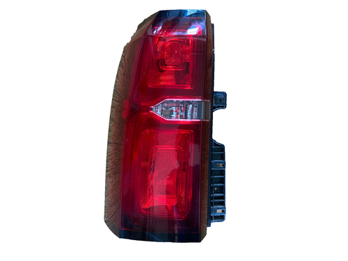2015 - 2020 Chevy Suburban Tahoe Tail Light Taillight Left Halogen  23476137 - Bild 1 von 4