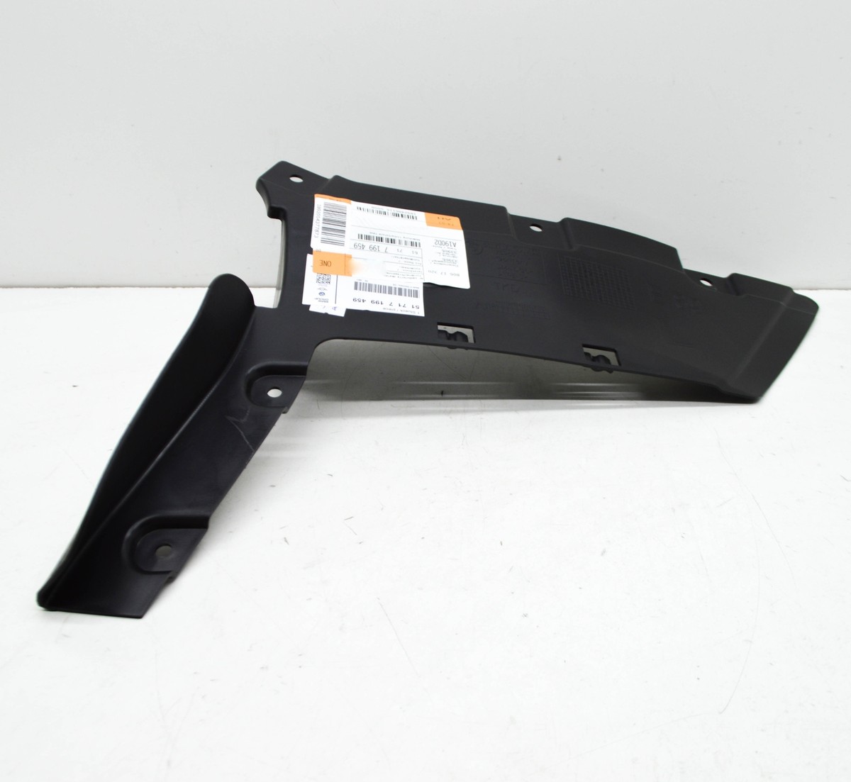 えりページ NEW BMW Z4 E89 FRONT LEFT WHEEL ARCH FRONT LOWER COVERING