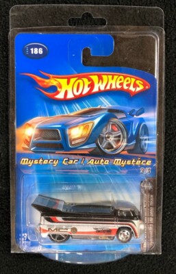 2005 HOTWHEELS CLASSICS　 1:18 VW TRUCK Hot Wheels Classics VW Truck Van 1:18 Scale Die-Cast 2005