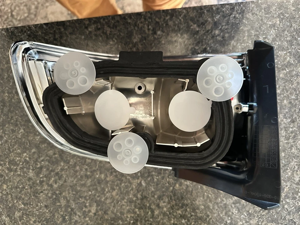 DEPO 336-1904L-US 92-96 Buick LeSabre - Conjunto de luz trasera izquierda Foto 3 de 3