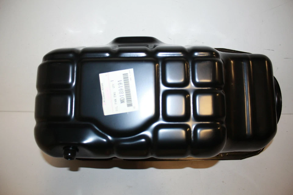 OEM 87-00 CHRYSLER CARAVAN PYLMOUTH VOYAGER PANELA DE ÓLEO DO MOTOR FABRICANTE DE EQUIPAMENTO ORIGINAL # MD189191 - Imagem 3 de 4