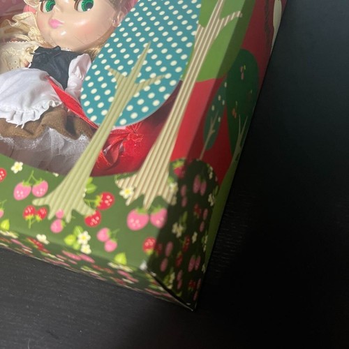 Takara Tomy Black Berry Bush Neo Blythe Fashion Doll Green Eye w/ Box r - Picture 4 of 7