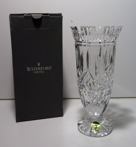 *EXCELLENT* Waterford Crystal LISMORE (1957-) Castle Vase 8" Made in Ireland Box