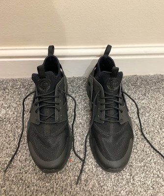 nike huarache size 6 black