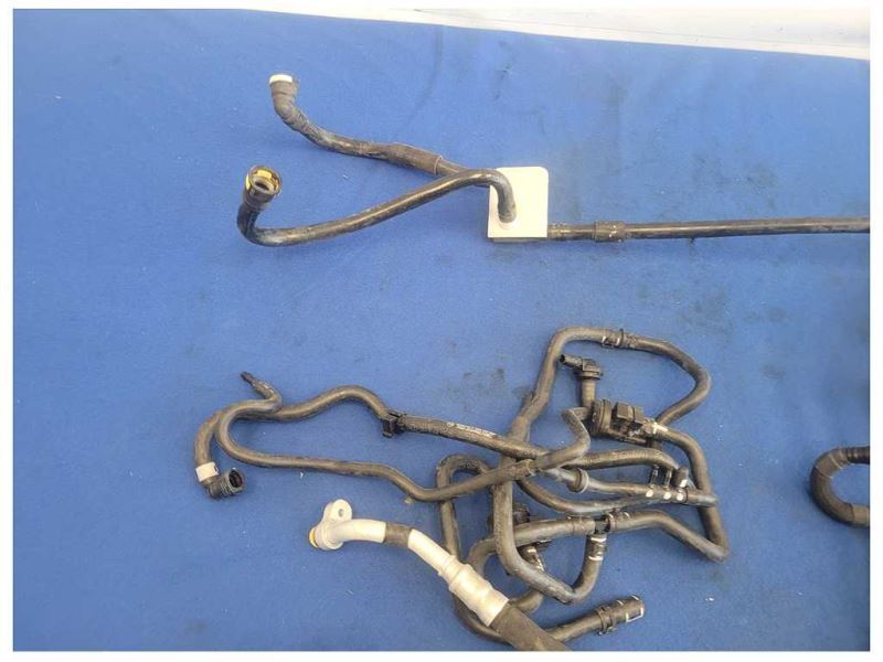 2014 Audi R8 V10 Coupe Assorted Hoses Pipes Rubber  2136