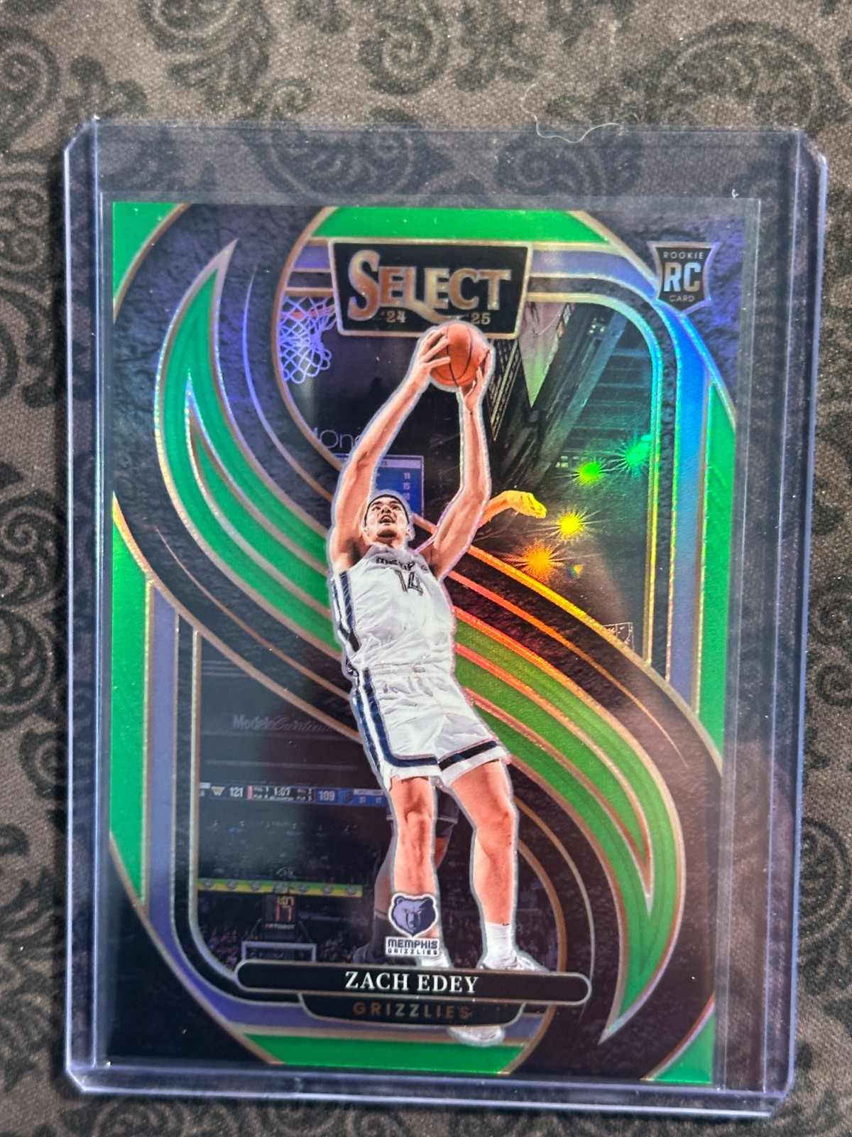 2024-25 SELECT ZACH EDEY ROOKIE PREMIER LEVEL NEON GREEN PRIZM SSP/75
