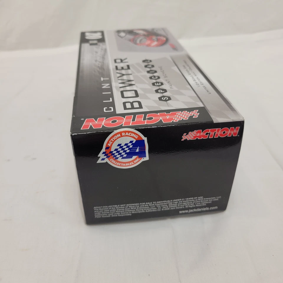 Clint Bowyer #07 Jack Daniel's/Country Cocktails Nascar Diecast 2006 Monte Carlo Foto 3 de 4