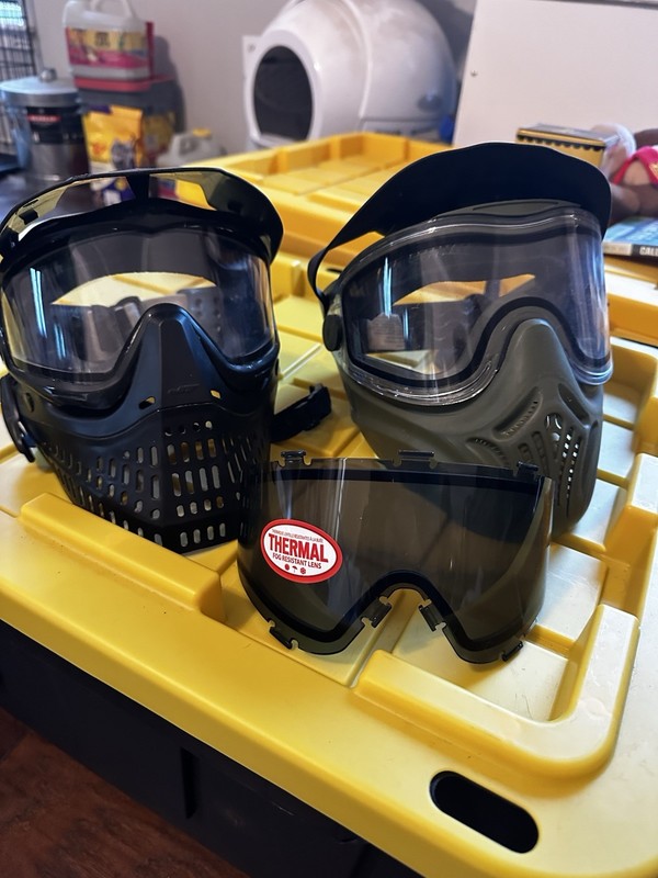Spyder Victor Paintball Marker Package with Gear