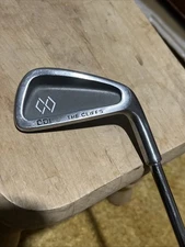 DDI The Cliffs Double White Diamond 5 Iron Steel Shaft Right Hand