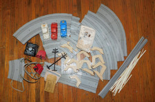 Gilbert American Flyer Pike Master Auto-Race Track Toy with 3 Slot Cars