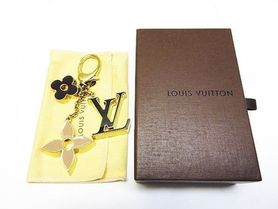Authentic Louis Vuitton Bag Charm Fleur De Monogram Key Ring