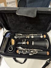 Mendini by Cecilio Bb Clarinet Key of Bb Black Plastic Body Includes Case