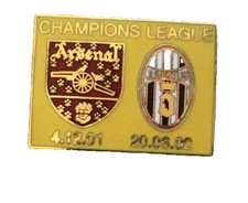 Distintivo giallo Arsenal v Juventus Champions League 2001-02