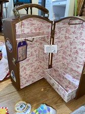 NABCO MUFFY VANDERBEAR TRAVEL TRUNK 1994 With 7 Outfits And Accessories