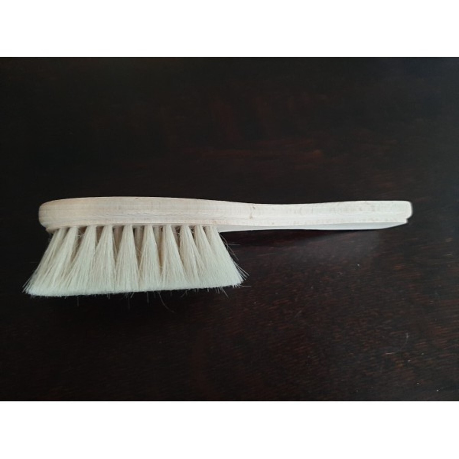 Brosse à bébé Starmann en poils de chèvre pour le rituel apaisant du bain du soir