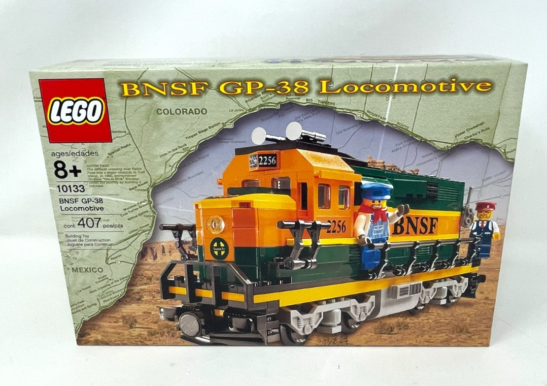 LEGO 10133 Trains: Burlington Northern Santa Fe (BNSF GP38) Locomotive