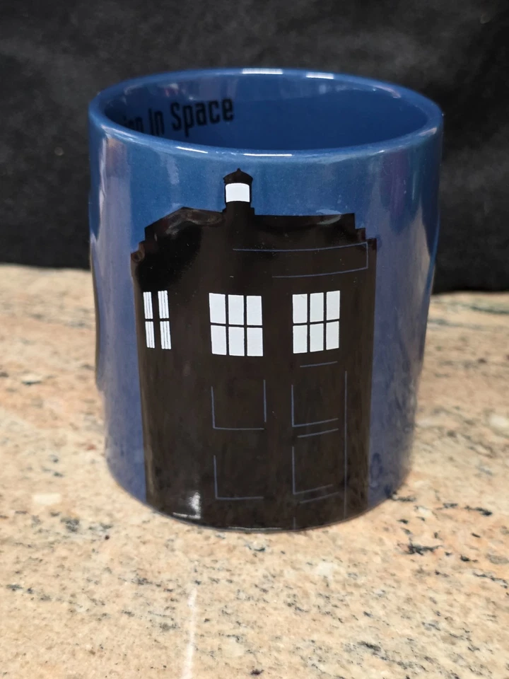 2009 The Tardis Dr. Who Ceramic Zeon Coffee Mug Black & Blue Pre-owned Unused - Image 2 of 4