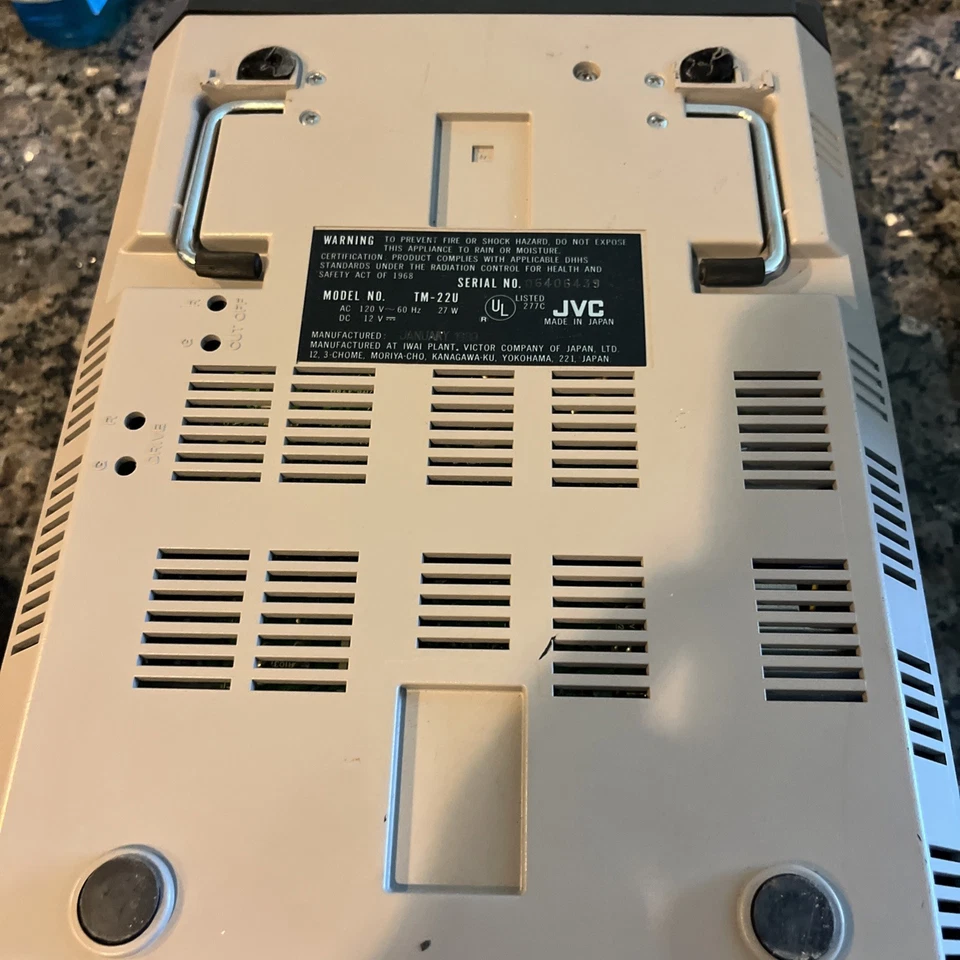 JVC Model TM-22U Professional Color Video Monitor - Image 3 of 4