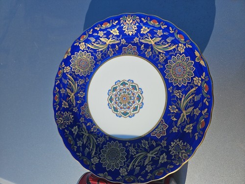 Eclectique kaikai Peacock Plate Gold-Decorated Plate - Picture 19 of 24