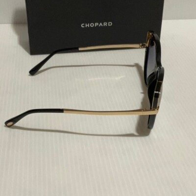 Chopard woman display picture 2