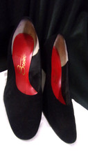 Vintage Socialites Women's Black Suede heels pumps  Size 8.5B
