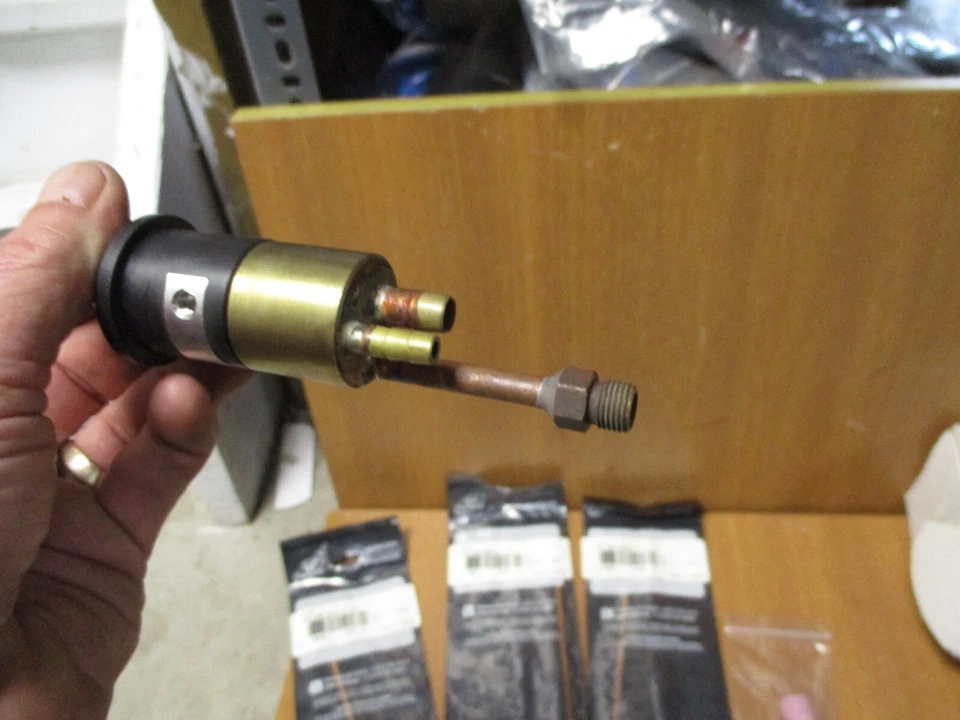 TREGASKISS 60 DEGREE GOOSENECK FOR 450 & 600A WATER COOLED TOUGH GUN PART 595-60 - Image 2 of 4