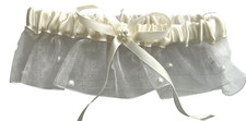 Ivory Garter With Pearl