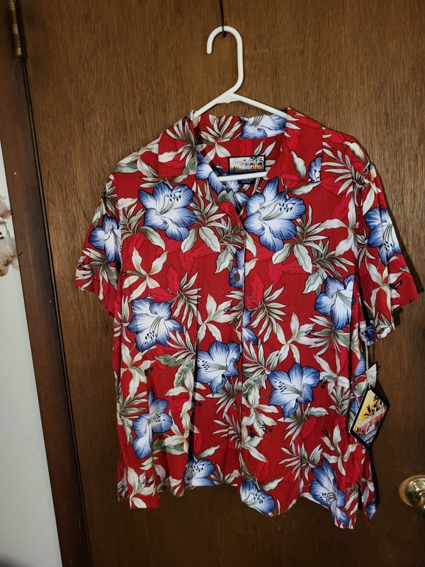 Havana Jack's Cafe Floral Red  Hawaiian Short Sleeve Shirt Adult Size 1X NWT