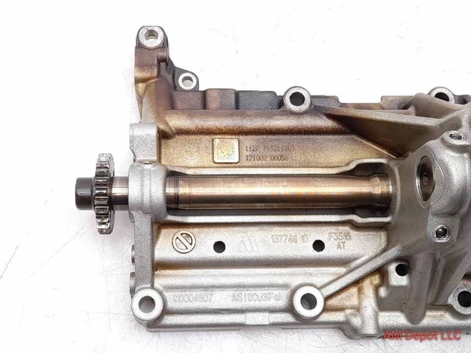 2013 BMW 328i 320i N20 N26 F30 Oil Pump Assembly  11277625449 11417610378 - Image 2 of 4