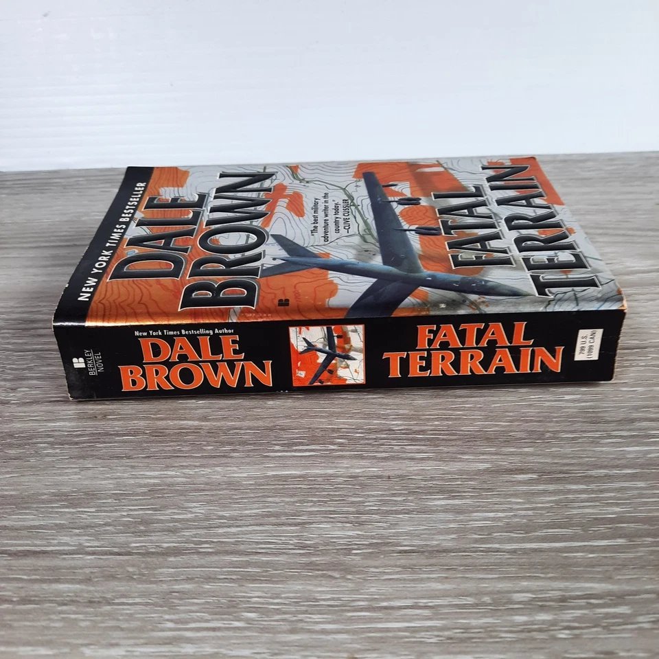 Fatal Terrain Dale Brown 1998 Berkley First Berkley Edition Thriller Foto 3 de 4
