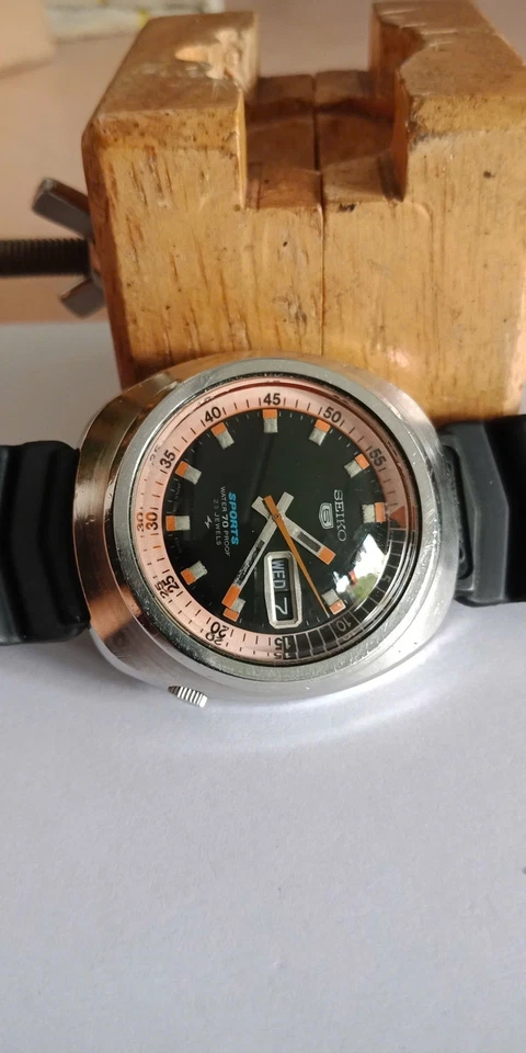 De colección 1969 Seiko5 Sports 5126-6010 automático para hombre, ¡a prueba de agua! Foto 3 de 4