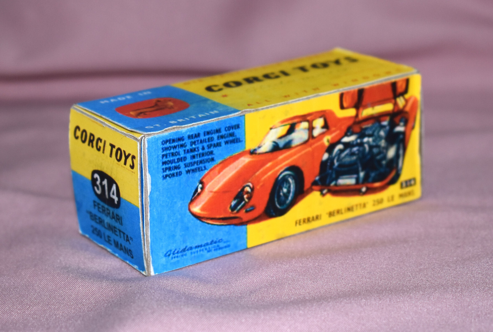 CORGI TOYS :   No 314  FERRARI  