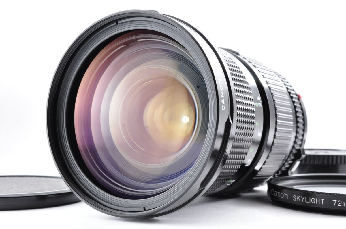 Canon New FD 35-105mm f3.5 MF Macro Lens w/Filter [Near Mint Canon New FD 35-105mm f3.5 MF Macro Lens w/Filter [Near Mint