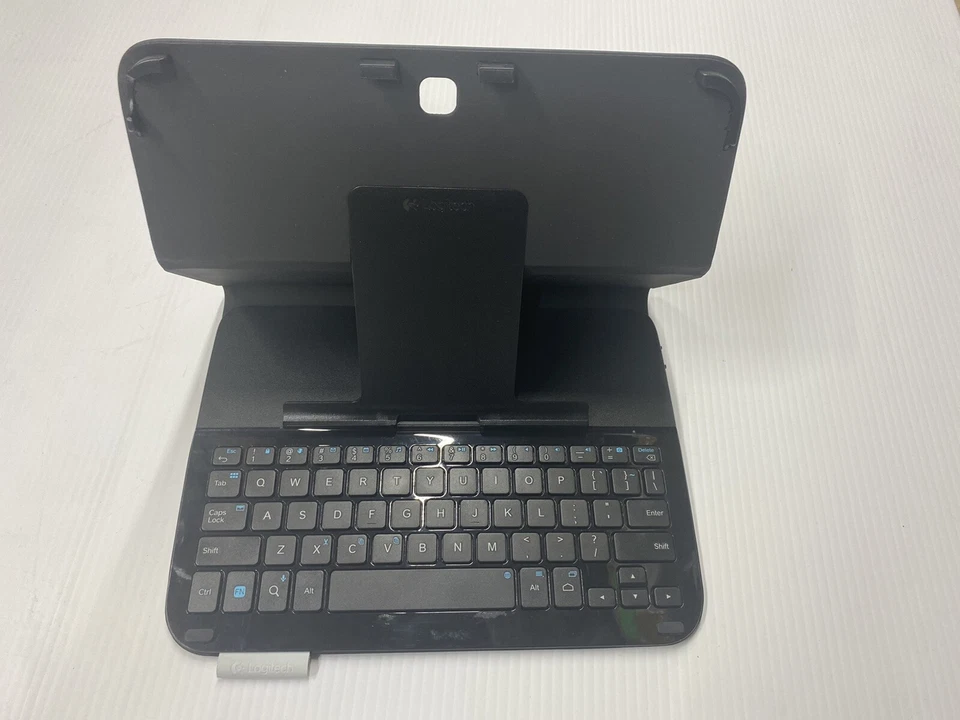 Logitech 920-006918 Ultrathin Keyboard Folio for Samsung Galaxy Tab 4 10.1 Dark - Image 2 of 4
