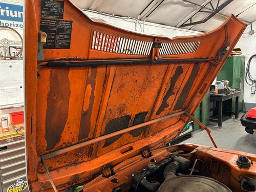 1972 BMW 2002 very rot free car, runs and drives,head gasket gone LHD California - Picture 20 of 24
